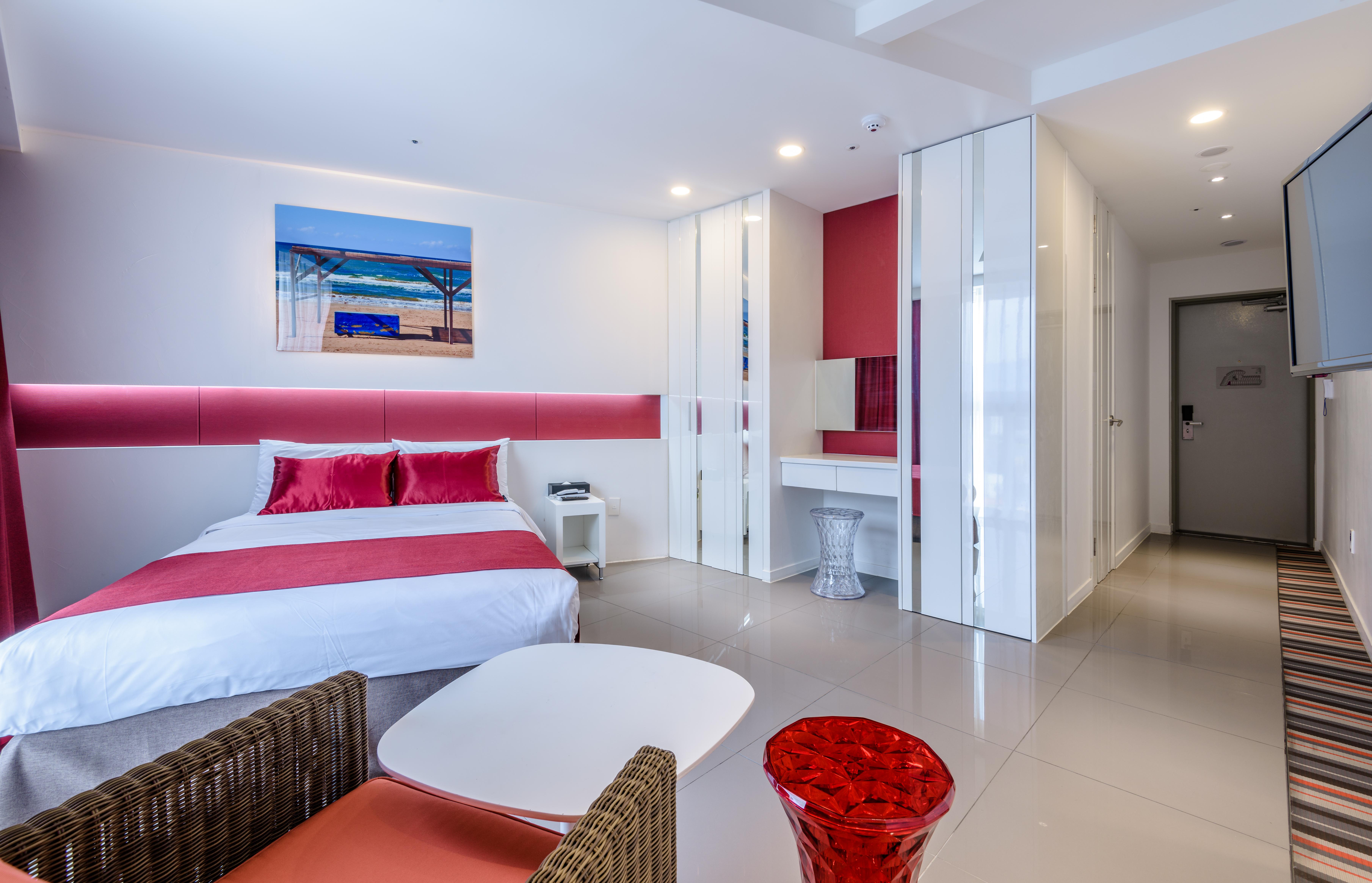 Aimi Jeju Beach Hotel Bagian luar foto