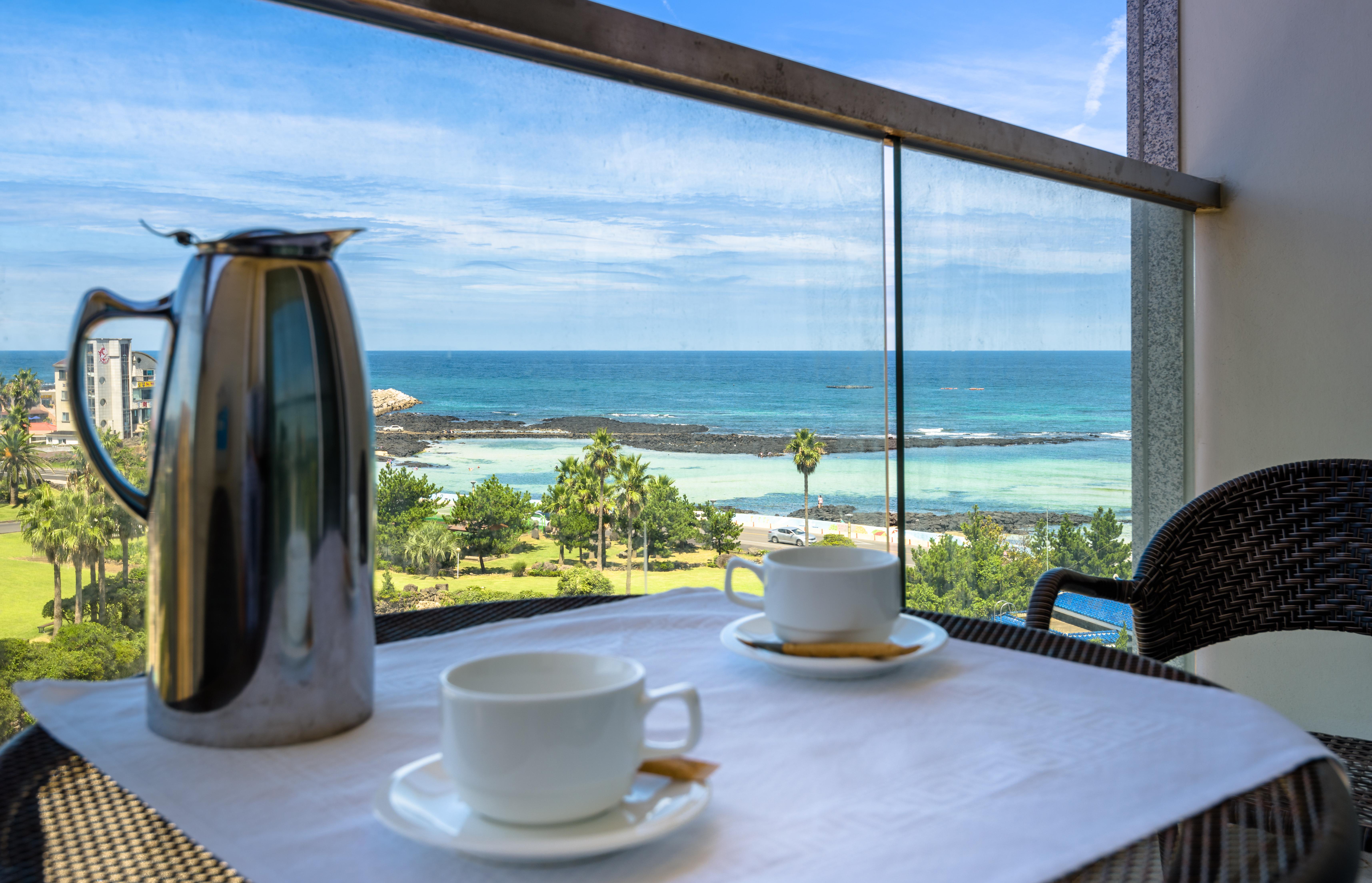 Aimi Jeju Beach Hotel Bagian luar foto