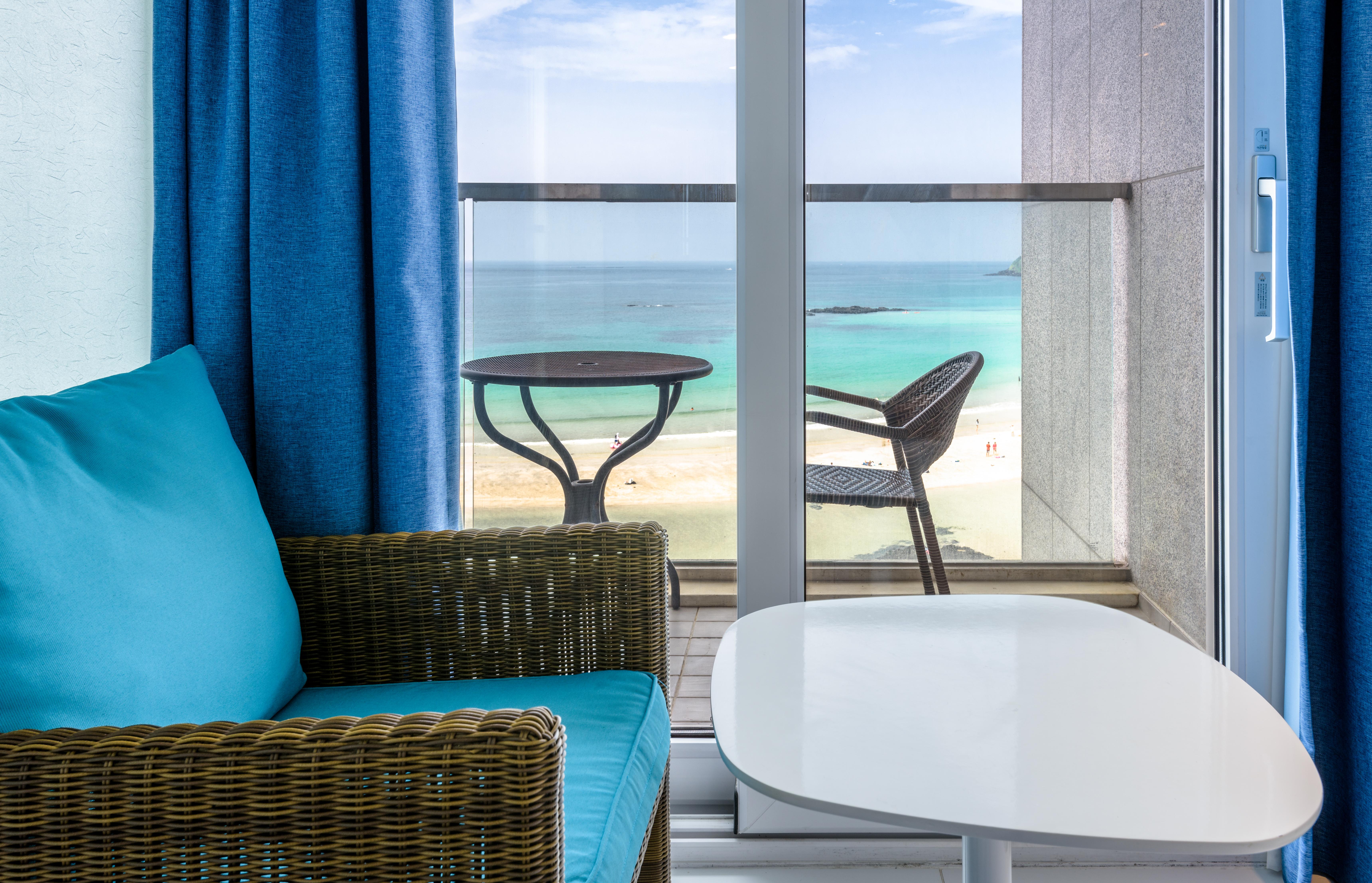 Aimi Jeju Beach Hotel Bagian luar foto