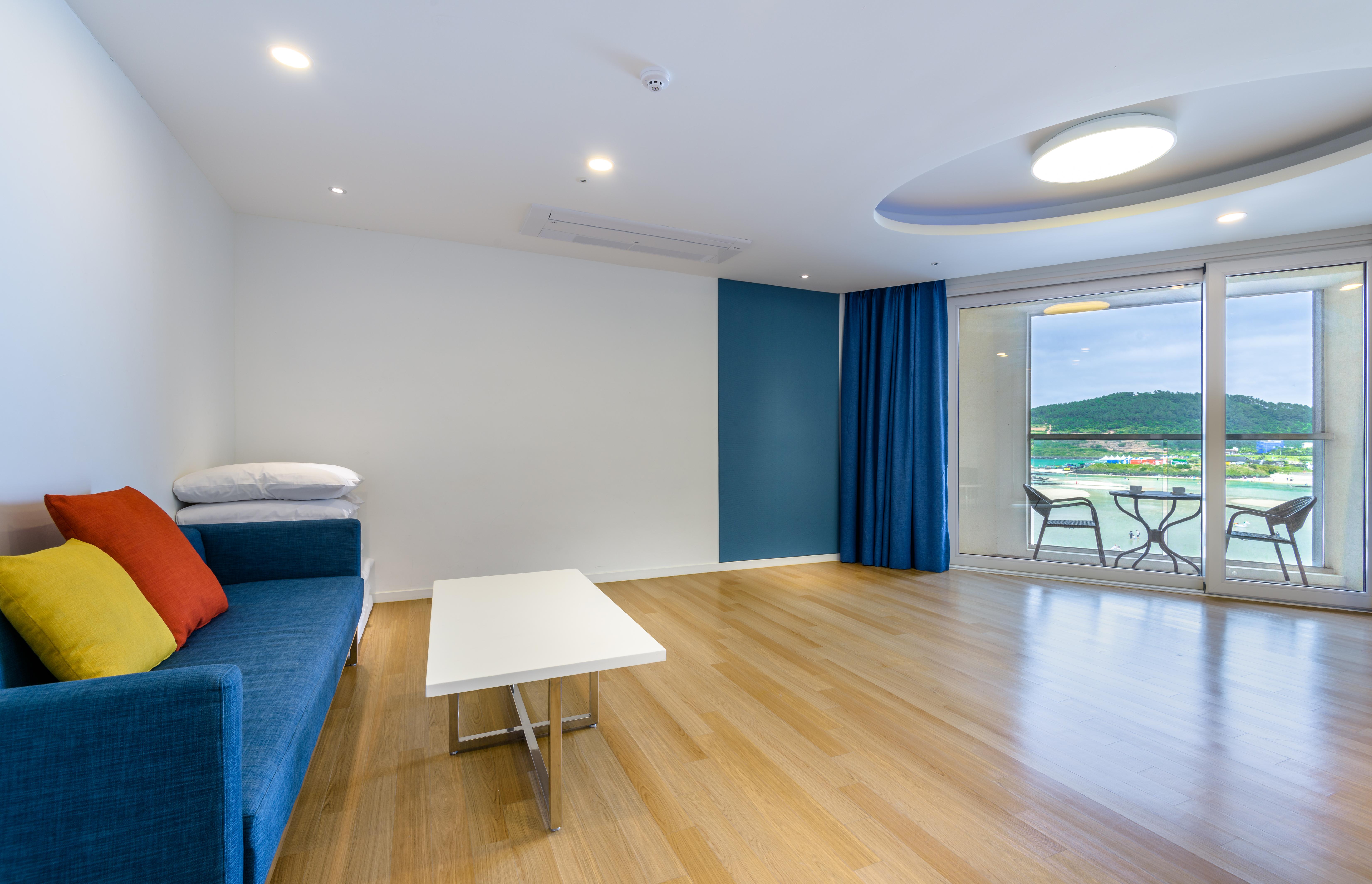 Aimi Jeju Beach Hotel Bagian luar foto